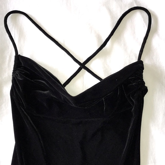 Bisou-Bisou Elegant & Sexy Velvet Long Dress - Picture 7 of 12